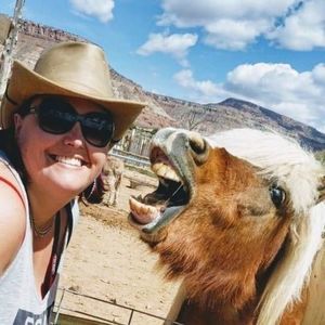 Meet your Posher, Angela